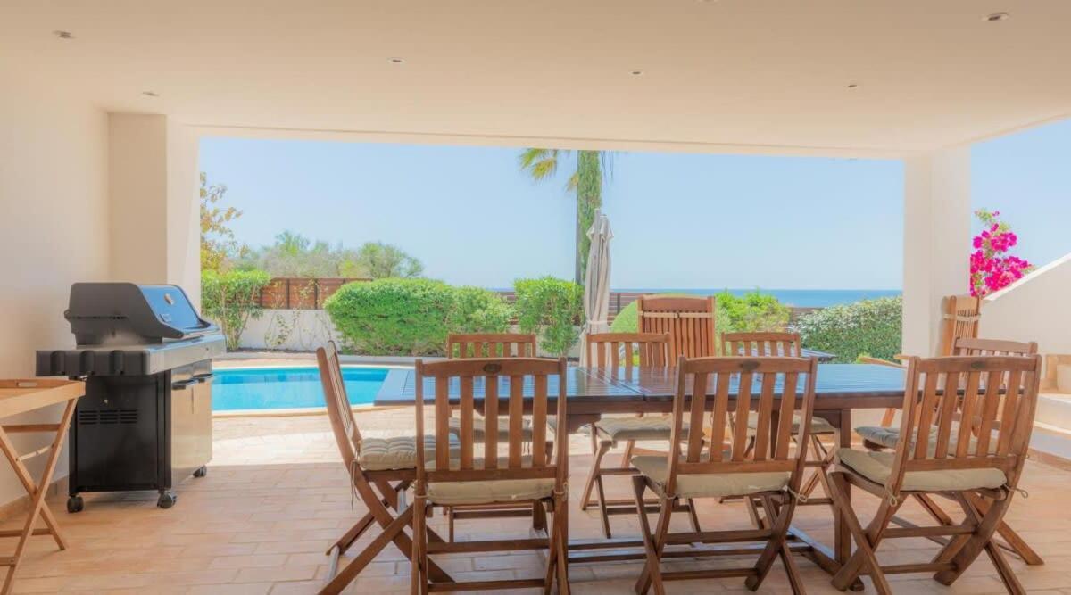 Villa Prado - Beautiful Beachfront Villa Albufeira Eksteriør bilde