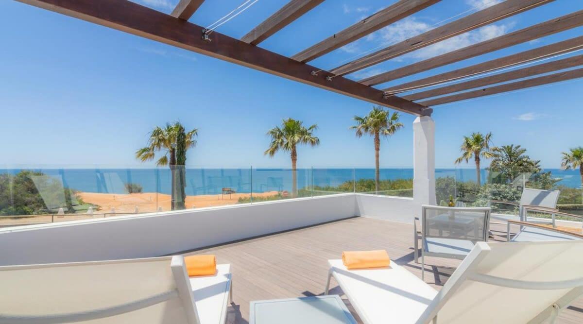 Villa Prado - Beautiful Beachfront Villa Albufeira Eksteriør bilde